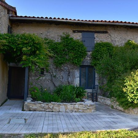 Chez Pique-Fesse Chambre D'Hote Saint-Martin-L'ars ภายนอก รูปภาพ